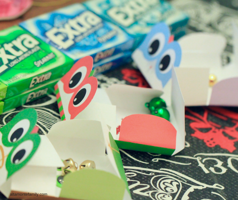 Free Printable Gum Wrappers - Holiday Owls