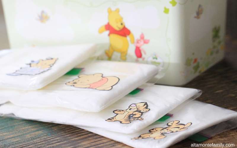 Cute way to pack baby wipes for travel