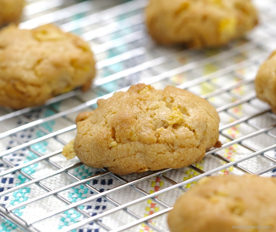 Cornflake Cookies - Post Honey Bunches of Oats Cereal Almond Recipe