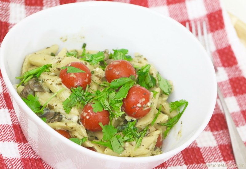 One-Pan Creamy Vegetarian Pesto Penne with Ricotta Cheese