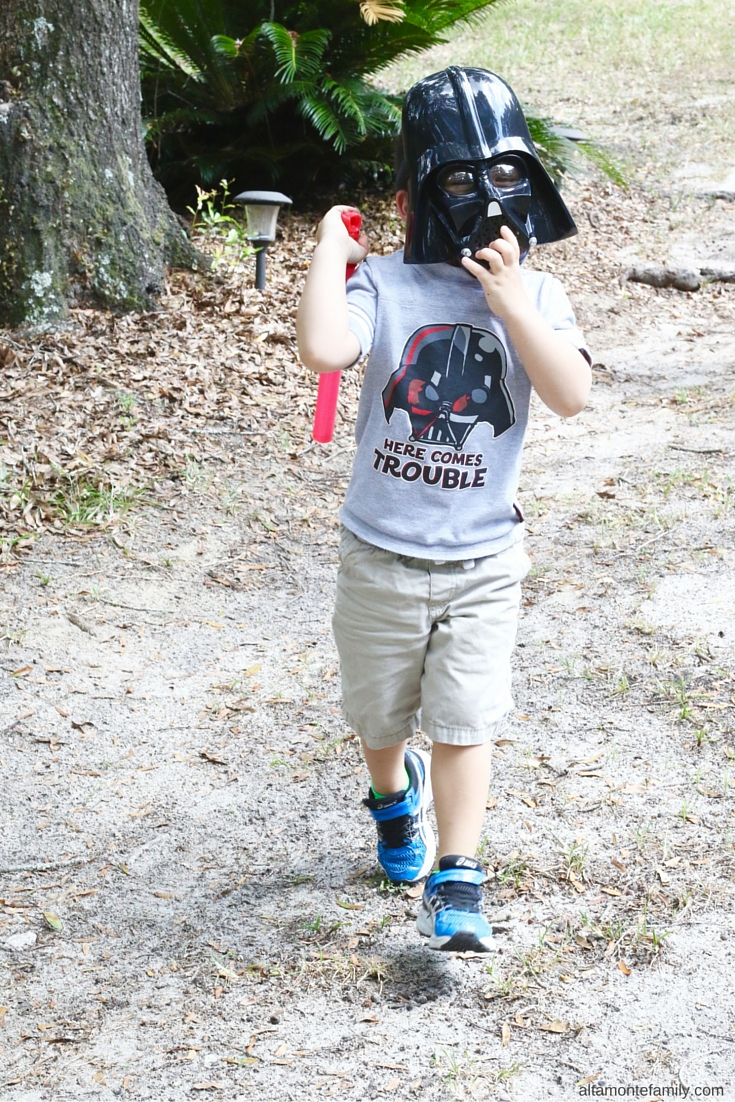 Here Comes Trouble - Star Wars Darth Vader Shirt