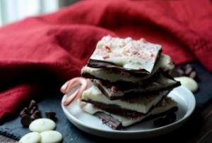 Easy Peppermint Bark by Happy Family Blog for #CookieSwappinGood 2016