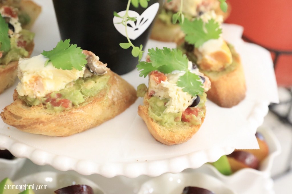 Savory Fiesta Breakfast Crostini Ideas and Toppings